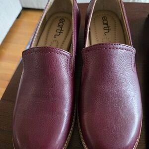 Earth Women's Burgundy/Red Loafers Sz 7 Preppy Bus. Casual Leather Comfy Etedna